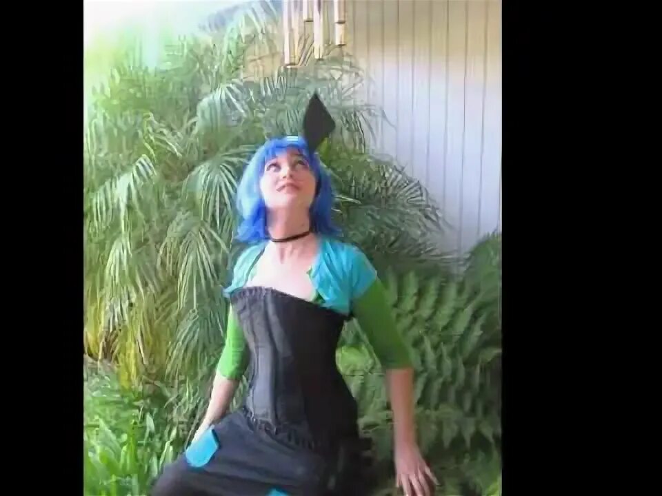 Gwen Cosplay (TDI) - YouTube