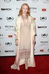 Molly C. Quinn picture