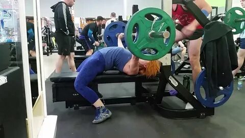 Julia Zaugolova - benchpress 120 kg (264 lbs) - YouTube