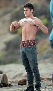 Zac Efron Shirtless on We Are Your Friends Set Photos POPSUG