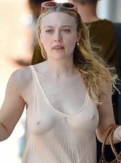 Dakota Fanning Nude & Sexy (34 Photos and Hot Videos) #TheFa