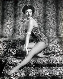 Ava Gardner, 1952 Ava gardner, Hollywood, Hollywood icons