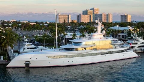 Superyacht Excellence - Fort Lauderdale 4 vertical frame P. 