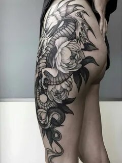 Ramón on Twitter Dragon thigh tattoo, Thigh tattoos women, S