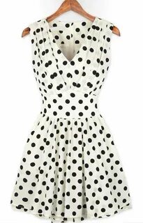 White V Neck Sleeveless Polka Dot Pleated Dress - Sheinside.