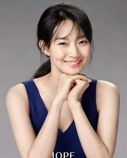 Shin Min Ah (신민아) 연예인, 포즈, 여배우