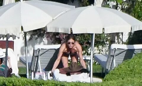 Jennifer Aniston in Bikini -53 GotCeleb