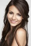 Victoria Justice Beauty, Long hair styles, Victoria justice