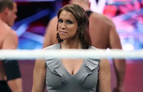 Stephanie McMahon To Begin Selling Some Of Her WWE Stock - P