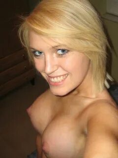 Amazing Cute Blonde - Free xxx selfie, Sex selfie, Porn self