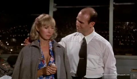 Vagebond's Movie ScreenShots: Airplane (1980)