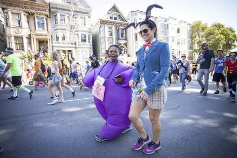 Our 31 best photos from Bay to Breakers 2016