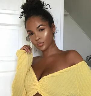 I couldn't choose just one soooo SWIPE 💁 🏽 😍 💛 Off shoulder t