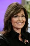 Sarah Palin defiant, asks critics to kiss her Okole * Apex T