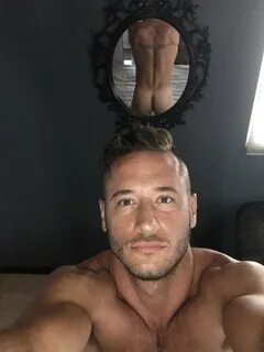 Danny Mountain INC. a Twitteren: "Did a naked workout this morning 😜 you can 👀 i