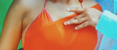 Nayanthara Hot Boobs Popping Cleavage Show Sexy Song - TULAS