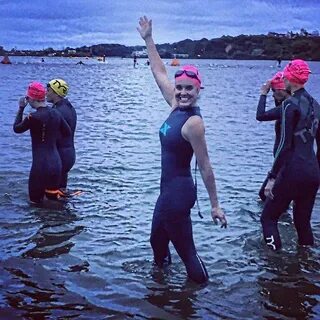 Amy Freeze Hot Weather Girl Bikini Under Wetsuit Panty Lines