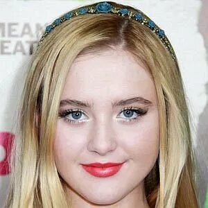 Kathryn Newton Net Worth 2022: Money, Salary, Bio - CelebsMo