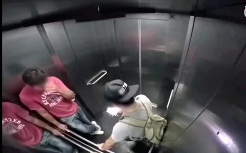 Elevator Shit Prank.