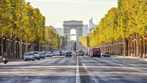 Les Champs-Elysées restent l’artère commerçante la plus chèr