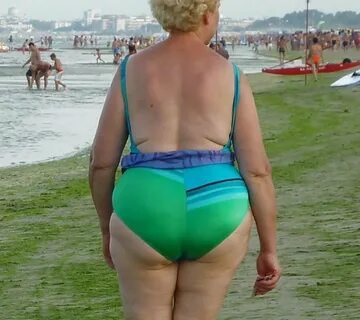 Mature Swimsuits - Mature Porn Photo