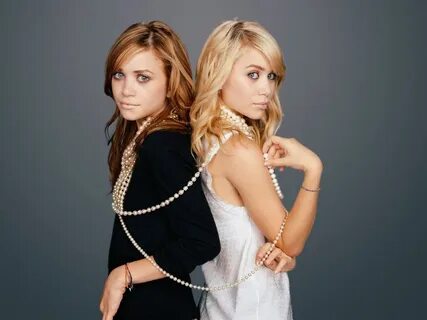 World Hot Actress: Mary-Kate and Ashley Olsen Twins hot phot