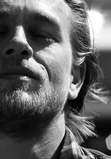 Pin by Brionna Rose on famous MALE faces Charlie hunnam, Son