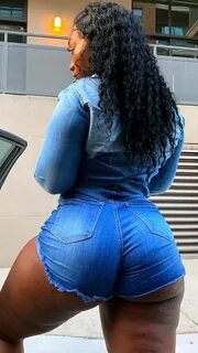 /convincing+thick+ebony+phat+ass