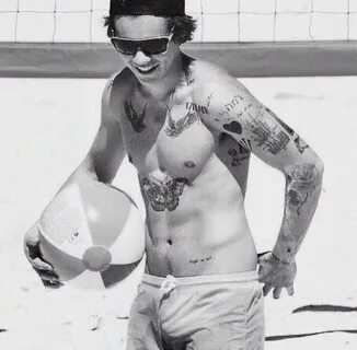 Pin by S Lem on 1D Harry styles shirtless, Harry styles pict
