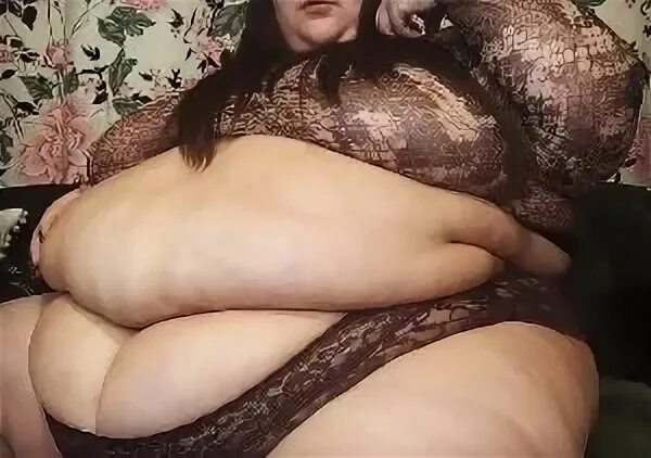 SSBBW Leighton Rose with her fat folds 🥰 - Reddit NSFW