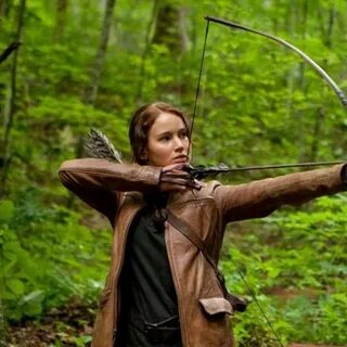 10 Fearless Female Film Archers, From Mulan To Katniss Hunge