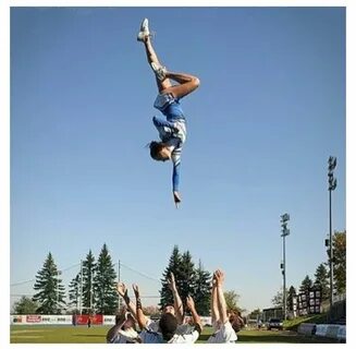 #cheer #cheerleading #cheerleader #flyer #stunts #baskettoss