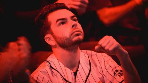 Nadeshot makes deal with Froste to get tattoo for 100,000 re