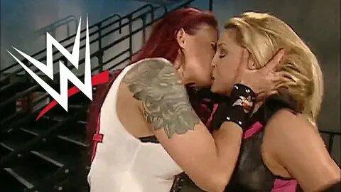 WWE Wrestling: Monday Night Raw 2004 - The Walking Kiss of D