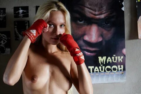 Бокс голых женщин (55 фото) - порно фото