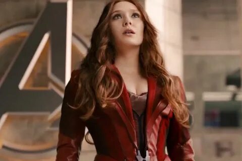 Elizabeth Olsen 對 Avengers Infinity War 裡 的 低 胸 造 型 有 點 意 見.