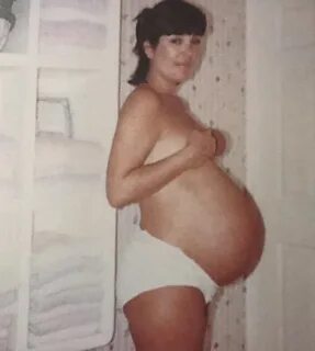 Vintage Nudeness :: Kris Jenner Posts Semi-Nude, Pregnant Ph