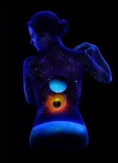 Bodyscapes: Black light body painting that beautifully glows