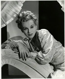 Image of Eva Gabor