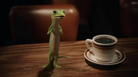 ▷ Geico The Gecko Visits a Diner - GEICO Insurance Ad Commer