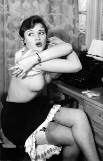 Vintage Flash Archive Sample Pic #10 - Retro erotica stockin