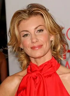 file_5654_faith-hill-short-curly-highlights-tousled-blonde -