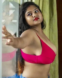 Bangladeshi model boobs enhancing