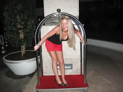 Sexy dutch mature bitch i like to fuck 