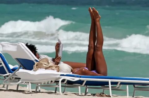 Kelly Rowland - Bikini-01 GotCeleb