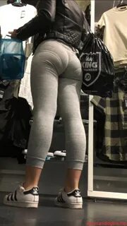 Great Ass in Grey Tights With Visible Panty Line - Candid Cl