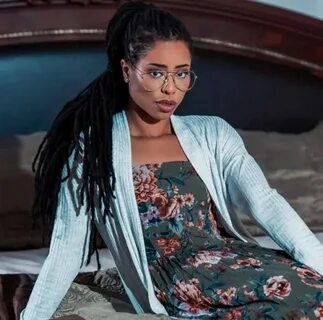 Kira Noir BIO. 