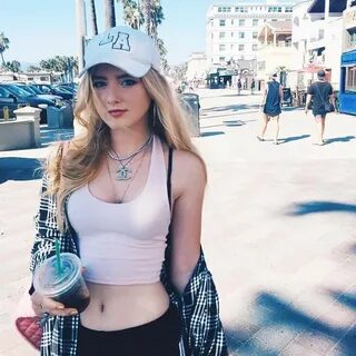 Kathryn newton nude 47 Sexy and Hot Kathryn Newton Pictures