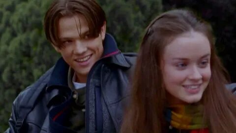 Gilmore Girls - Season 1 Episode 8 : Love and War and Snow F