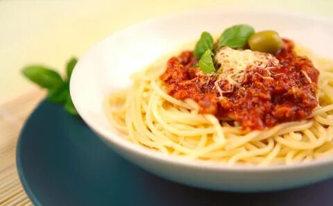 Готовим вторые блюда: "ежики", кабачки и спагетти с фаршем